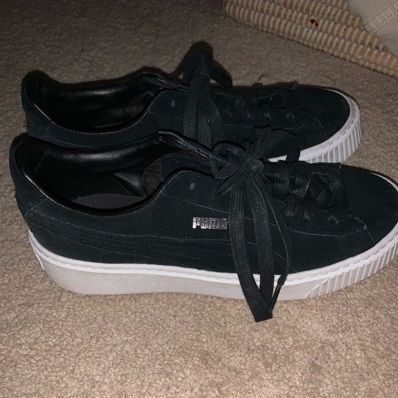 Shoes - Picture 3 of 4